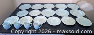 MaxSold Auction: kate spade new york by Lenox Fair Harbor Bayberry 20-piece Porcelain Set - London (Ontario, Canada) SELLER MANAGED Downsizing Online Auction - Brock Street