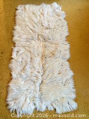 MaxSold Auction: Natural Sheepskin Rug / Throw – Cream Colour - Toronto (Ontario, Canada) SELLER MANAGED Estate Sale Online Auction - Bridgeland Avenue (STORAGE)