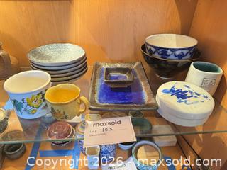MaxSold Auction: Assorted Lot of Small Decorative Ceramic Pieces - Cambridge (Massachusetts, USA) PARTNER MANAGED Estate Sale Online Auction - Creighton Street                  