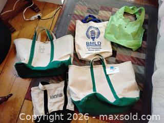 MaxSold Auction: Canvas Bags, Duck Canvas & Nylon Tote Bags - Cambridge (Massachusetts, USA) PARTNER MANAGED Estate Sale Online Auction - Creighton Street                  