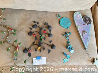 MaxSold Auction: Cottage-Style Wall Decor & Cast Iron Doorstop - Cambridge (Massachusetts, USA) PARTNER MANAGED Estate Sale Online Auction - Creighton Street                  