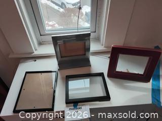MaxSold Auction: Picture/Photo Frames - Cambridge (Massachusetts, USA) PARTNER MANAGED Estate Sale Online Auction - Creighton Street                  