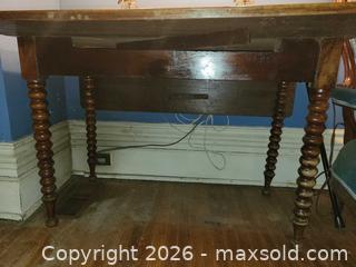 MaxSold Auction: Drop leaf kitchen table  - Toronto (Ontario, Canada) SELLER MANAGED Estate Sale Online Auction - Amelia Street