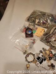 MaxSold Auction: Job lot of costume jewelry parts - Toronto (Ontario, Canada) SELLER MANAGED Estate Sale Online Auction - Amelia Street
