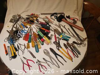 MaxSold Auction: Tools - Toronto (Ontario, Canada) SELLER MANAGED Estate Sale Online Auction - Amelia Street
