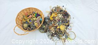 MaxSold Auction: Mixed costume jewelry lot — bracelets, earrings, necklaces, brooches - San Jose (California, USA) SELLER MANAGED Downsizing Online Auction - North 24th Street