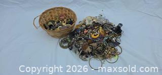 MaxSold Auction: Mixed costume jewelry lot — bracelets, earrings, necklaces, brooches - San Jose (California, USA) SELLER MANAGED Downsizing Online Auction - North 24th Street