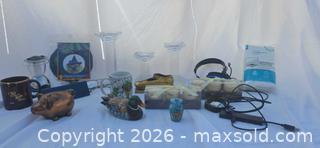 MaxSold Auction: Mixed Household Lot — Home Decor, Kitchenware, Electronics - San Jose (California, USA) SELLER MANAGED Downsizing Online Auction - North 24th Street