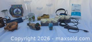 MaxSold Auction: Mixed Household Lot — Home Decor, Kitchenware, Electronics - San Jose (California, USA) SELLER MANAGED Downsizing Online Auction - North 24th Street