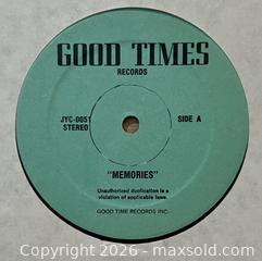 MaxSold Auction: Beatles - Behind Closed Doors - Moon Child Records - Toronto (Ontario, Canada) SELLER MANAGED Downsizing Online Auction - Yonge Boulevard