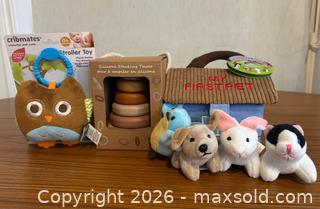 MaxSold Auction: Boutique New Baby Boy Gift Bag - Clarington (Ontario, Canada) SELLER MANAGED Reseller Online Auction -  Cedar Crest Beach Road
