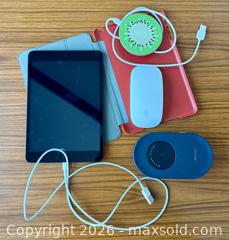 MaxSold Auction: iPad Mini Model MD961LL/A Version iOS 9.3.5 & Accessories - Clarington (Ontario, Canada) SELLER MANAGED Reseller Online Auction -  Cedar Crest Beach Road