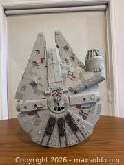 MaxSold Auction: Star Wars Hasbro Millennium Falcon Smugglers Run - Clarington (Ontario, Canada) SELLER MANAGED Reseller Online Auction -  Cedar Crest Beach Road
