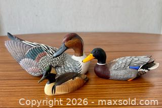 MaxSold Auction: Vintage Duck Decoys- Artist Hand-painted & carved  - Clarington (Ontario, Canada) SELLER MANAGED Reseller Online Auction -  Cedar Crest Beach Road