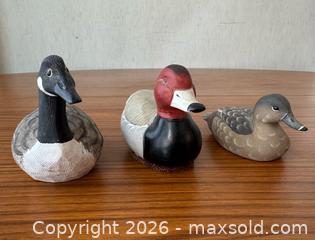 MaxSold Auction: Vintage Hand Painted Duck Decoys & Canadian Goose - Clarington (Ontario, Canada) SELLER MANAGED Reseller Online Auction -  Cedar Crest Beach Road