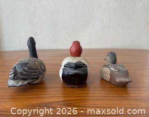 MaxSold Auction: Vintage Hand Painted Duck Decoys & Canadian Goose - Clarington (Ontario, Canada) SELLER MANAGED Reseller Online Auction -  Cedar Crest Beach Road