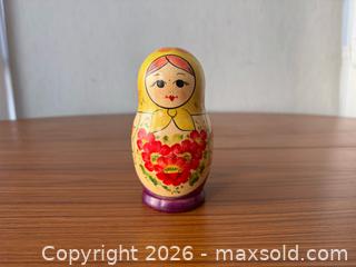 MaxSold Auction: Vintage Russian Nesting Dolls - Clarington (Ontario, Canada) SELLER MANAGED Reseller Online Auction -  Cedar Crest Beach Road