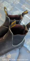 MaxSold Auction: Blundstone Black Leather Pull-On Boots, Appears Children's 3½ - Victoria (British Columbia, Canada) PARTNER MANAGED Moving Online Auction - Slater Street (CONDO)