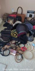 MaxSold Auction: Mixed Lot of 45+ Handbags, Accessories & Organizers - Victoria (British Columbia, Canada) PARTNER MANAGED Moving Online Auction - Slater Street (CONDO)