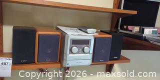 MaxSold Auction: Pioneer Mini/Micro Stereo System with 4 Speakers & CD Changer - Victoria (British Columbia, Canada) PARTNER MANAGED Moving Online Auction - Slater Street (CONDO)