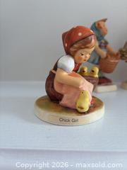 MaxSold Auction: Hummels A - London (Ontario, Canada) PARTNER MANAGED Moving Online Auction -  Northumberland Road (CONDO)