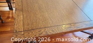 MaxSold Auction: Oak Dining Table. D - London (Ontario, Canada) PARTNER MANAGED Moving Online Auction -  Northumberland Road (CONDO)