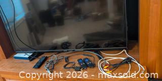 MaxSold Auction: Toshiba TV and Roku D - London (Ontario, Canada) PARTNER MANAGED Moving Online Auction -  Northumberland Road (CONDO)