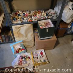 MaxSold Auction: Assorted Vintage & Handmade Multicolor Glass, Fabric, Ceramic Ornaments - Wellesley (Massachusetts, USA) PARTNER MANAGED Downsizing Online Auction - Mayo Road