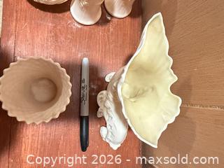 MaxSold Auction: Baleek Ivory Porcelain Set of 5: Pitcher, Vase, Bowl, Creamer & Sugar - Wellesley (Massachusetts, USA) PARTNER MANAGED Downsizing Online Auction - Mayo Road