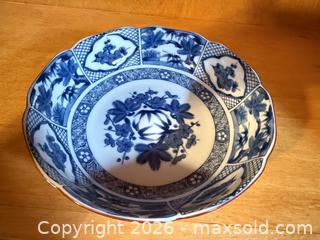 MaxSold Auction: Gold Accented Serving Pieces, Abacus, Flatware & Spoons - Wellesley (Massachusetts, USA) PARTNER MANAGED Downsizing Online Auction - Mayo Road