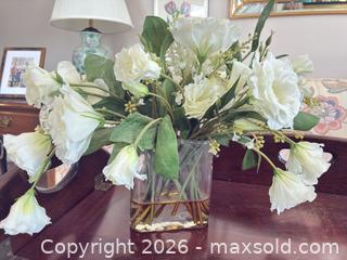 MaxSold Auction: Mixed Silk Floral Arrangements (4–6, 12–18 in) - Wellesley (Massachusetts, USA) PARTNER MANAGED Downsizing Online Auction - Mayo Road