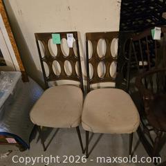 MaxSold Auction: Set of 2 Mid-Century Modern Retro Upholstered Chairs - Wellesley (Massachusetts, USA) PARTNER MANAGED Downsizing Online Auction - Mayo Road
