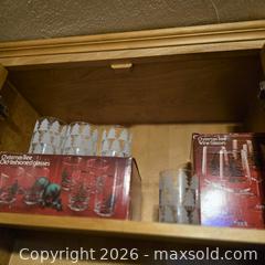 MaxSold Auction: Vintage Frosted Christmas Tree Glassware Sets - Wellesley (Massachusetts, USA) PARTNER MANAGED Downsizing Online Auction - Mayo Road
