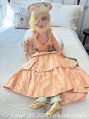 MaxSold Auction: Vintage Peach Floral Embroidered Bed linens with Doll, Plate, Bunny - Wellesley (Massachusetts, USA) PARTNER MANAGED Downsizing Online Auction - Mayo Road