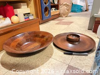 MaxSold Auction: Wooden Serveware — Bowls, Platter, Divided Tray, Salad Bowl - Wellesley (Massachusetts, USA) PARTNER MANAGED Downsizing Online Auction - Mayo Road