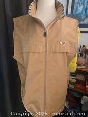 MaxSold Auction: DAKS Golf Vest- English Luxury clothing brand.  New with tag - Burnaby (British Columbia, Canada) SELLER MANAGED Downsizing Online Auction - Claude Avenue