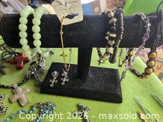 MaxSold Auction: Religious Jewelry.  Crosses, Pendants, relic - Burnaby (British Columbia, Canada) SELLER MANAGED Downsizing Online Auction - Claude Avenue