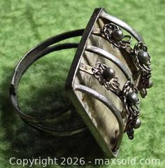 MaxSold Auction: Vintage .925-  Unique/  Appears old/ floral ring.  Jewelry. - Burnaby (British Columbia, Canada) SELLER MANAGED Downsizing Online Auction - Claude Avenue