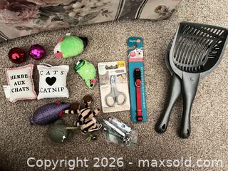 MaxSold Auction: Mixed Cat Toys & Accessories Lot — Approx. 15–18 Pieces - Sarnia (Ontario, Canada) PARTNER MANAGED Downsizing Online Auction -  Palmerston Street