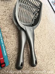 MaxSold Auction: Mixed Cat Toys & Accessories Lot — Approx. 15–18 Pieces - Sarnia (Ontario, Canada) PARTNER MANAGED Downsizing Online Auction -  Palmerston Street