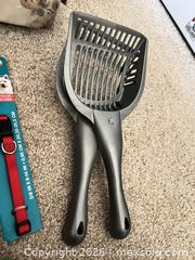 MaxSold Auction: Mixed Cat Toys & Accessories Lot — Approx. 15–18 Pieces - Sarnia (Ontario, Canada) PARTNER MANAGED Downsizing Online Auction -  Palmerston Street