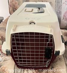 MaxSold Auction: Petmate Kennel Cab Medium Hard-Sided Pet Carrier - Sarnia (Ontario, Canada) PARTNER MANAGED Downsizing Online Auction -  Palmerston Street