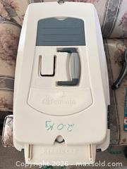 MaxSold Auction: Petmate Kennel Cab Medium Hard-Sided Pet Carrier - Sarnia (Ontario, Canada) PARTNER MANAGED Downsizing Online Auction -  Palmerston Street