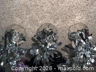 MaxSold Auction: Set of 6 Mylar Balloon Centerpieces, Silver/Black/Pink - Sarnia (Ontario, Canada) PARTNER MANAGED Downsizing Online Auction -  Palmerston Street