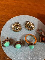 MaxSold Auction: Beautiful Signed Heidi Kaus Rhinestone Jewelry - Hamilton (Ontario, Canada) SELLER MANAGED Estate Sale Online Auction - Gertrude Street