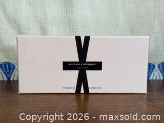 MaxSold Auction: Narciso Rodriguez Miniatures Gift Pack For Woman - Hamilton (Ontario, Canada) SELLER MANAGED Estate Sale Online Auction - Gertrude Street