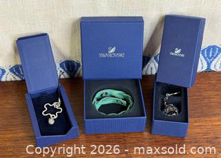 MaxSold Auction: Swarovski Jewellery - Hamilton (Ontario, Canada) SELLER MANAGED Estate Sale Online Auction - Gertrude Street