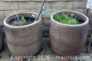 MaxSold Auction: 2 Extra Large Linen Antica Terracotta Planters - Oxnard (California, USA) PARTNER MANAGED Estate Sale Online Auction - West Fifth Street