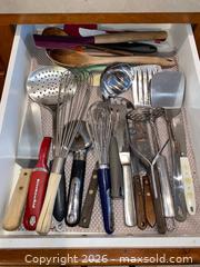 MaxSold Auction: Kitchen Utensils - Oxnard (California, USA) PARTNER MANAGED Estate Sale Online Auction - West Fifth Street