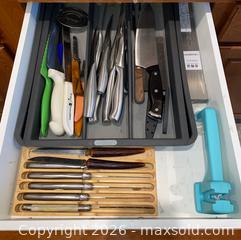 MaxSold Auction: Knives, Knife Sharpeners, & Organizer - Oxnard (California, USA) PARTNER MANAGED Estate Sale Online Auction - West Fifth Street